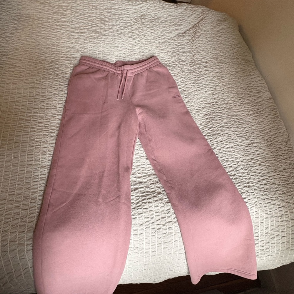 Aritzia Pink Megafleece Wideleg